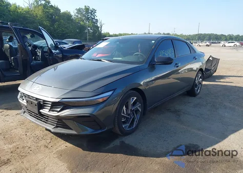 2025 Hyundai Elantra Sel Sport z USA, uszkodzony, nr VIN KMHLM4DG5SU876327